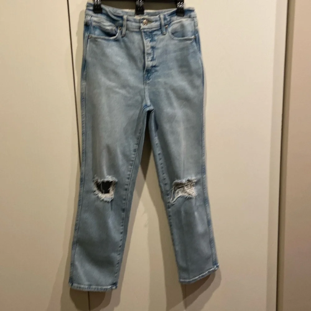 Good American High Rise Light Wash Factory Distressed Women's Blue Jeans…